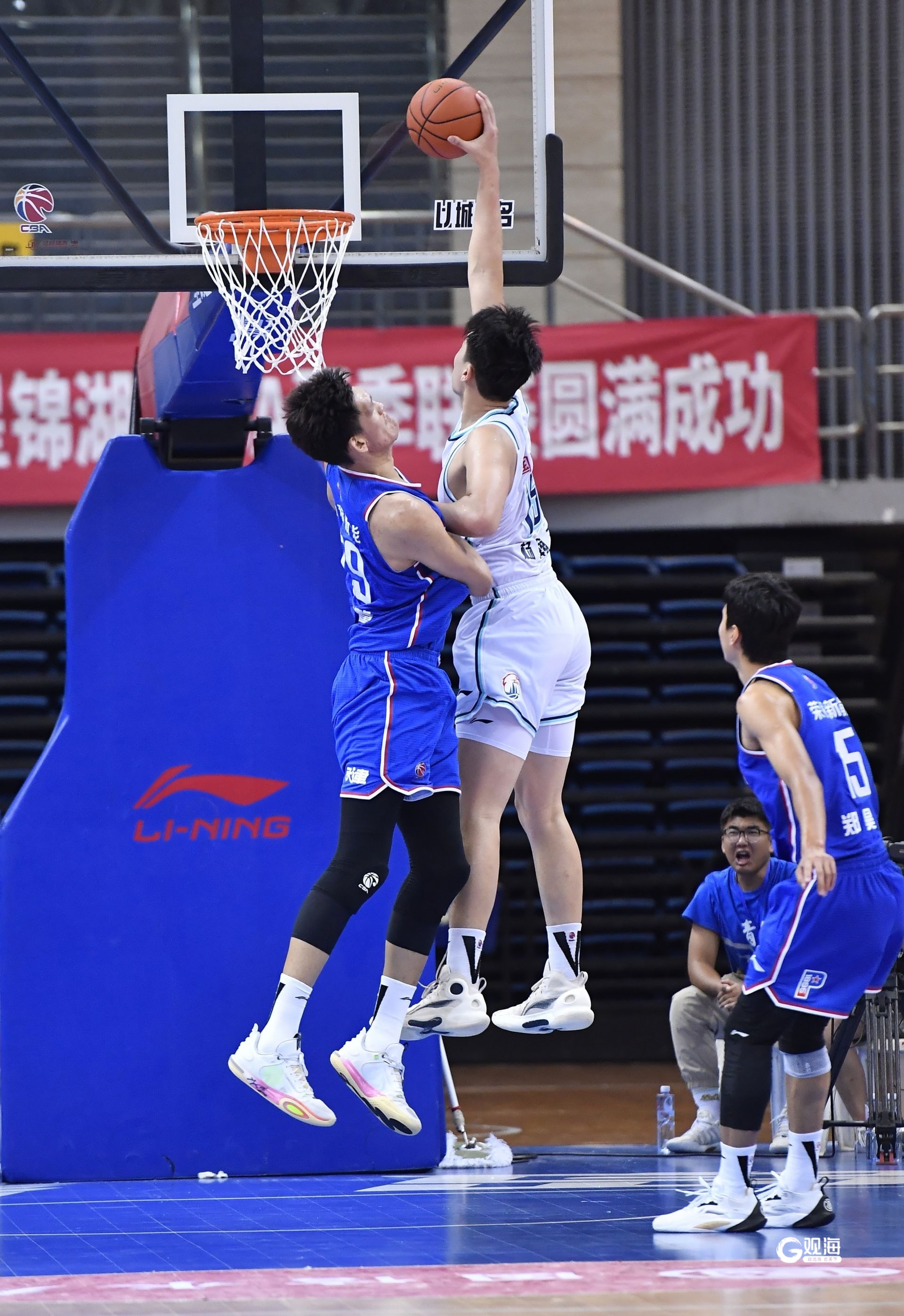 青岛男篮在客场负于天津，士气受挫的简单介绍