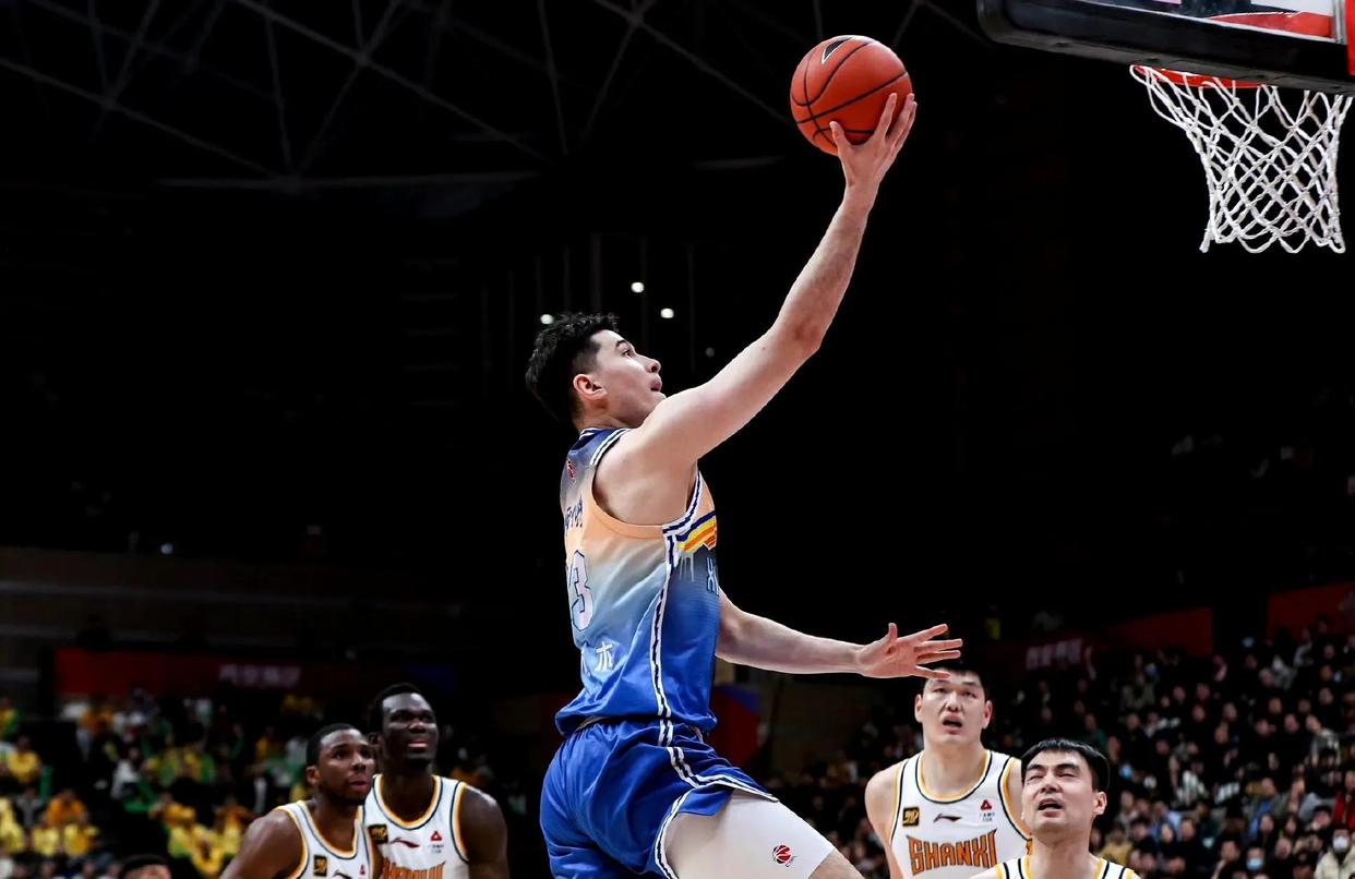 包含新疆男篮在比赛中夺取胜利果实,展现出色实力的词条 包含新疆男篮在比赛中夺取胜利果实,展现出色实力的词条