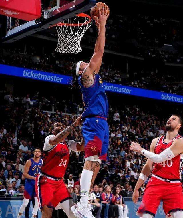 快船连胜势头不减,大胜掘金 快船连胜势头不减,大胜掘金