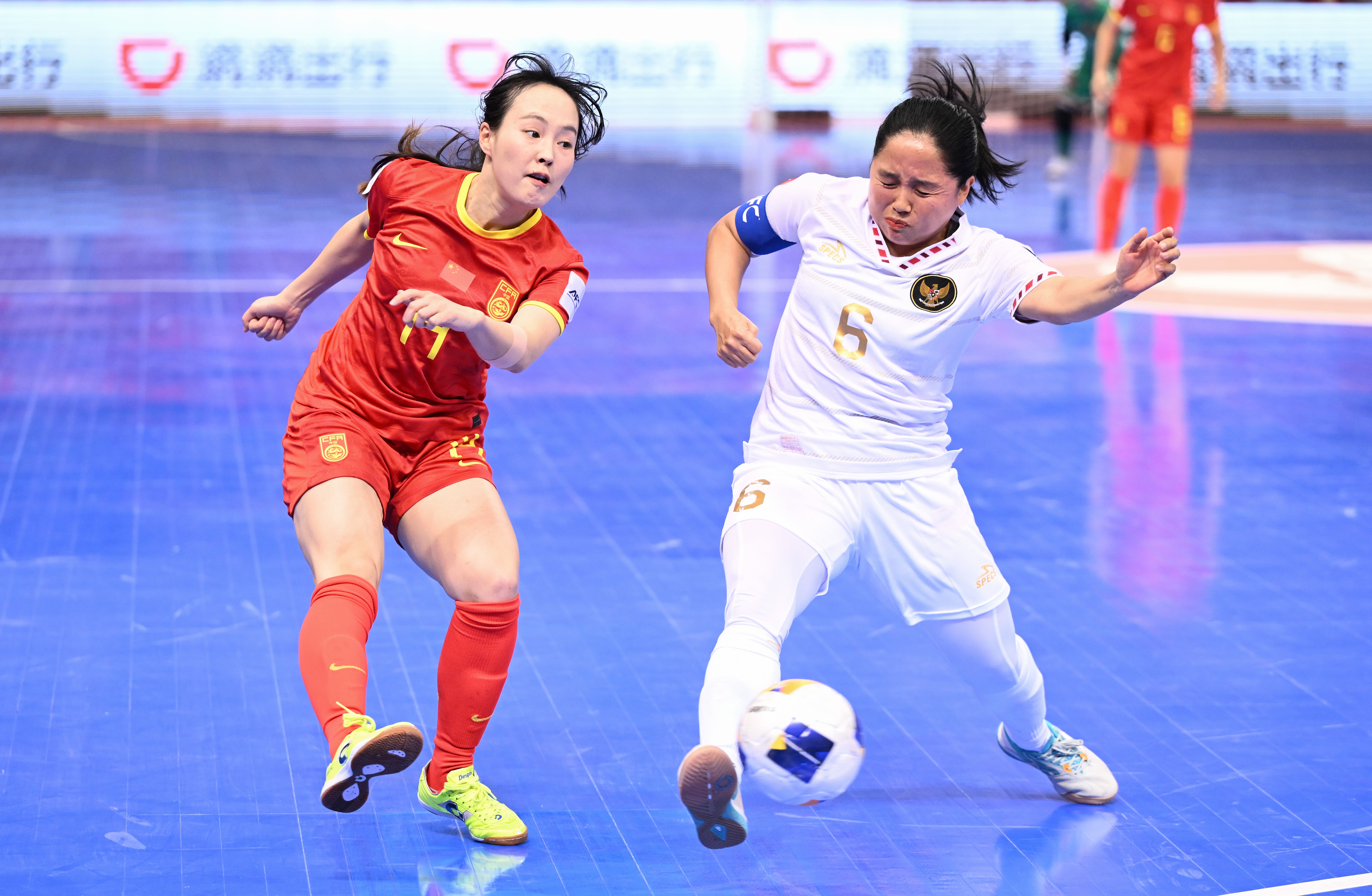 国际女子足球赛事,中国队表现优异再获好成绩 国际女子足球赛事,中国队表现优异再获好成绩