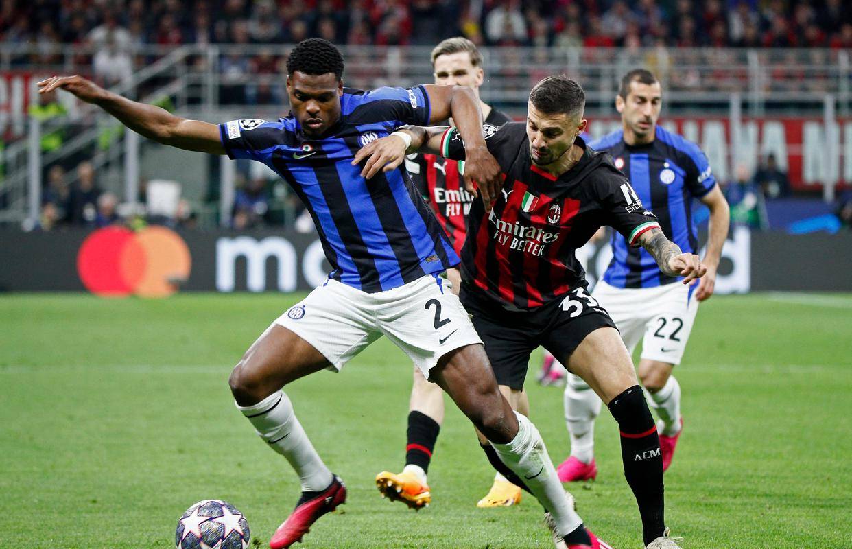 包含意甲劲旅AC米兰迎接新赛季挑战,冲击欧冠奖杯的词条 包含意甲劲旅AC米兰迎接新赛季挑战,冲击欧冠奖杯的词条